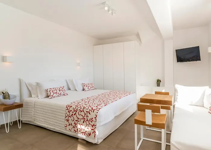 O Lofos Luxury Boutique